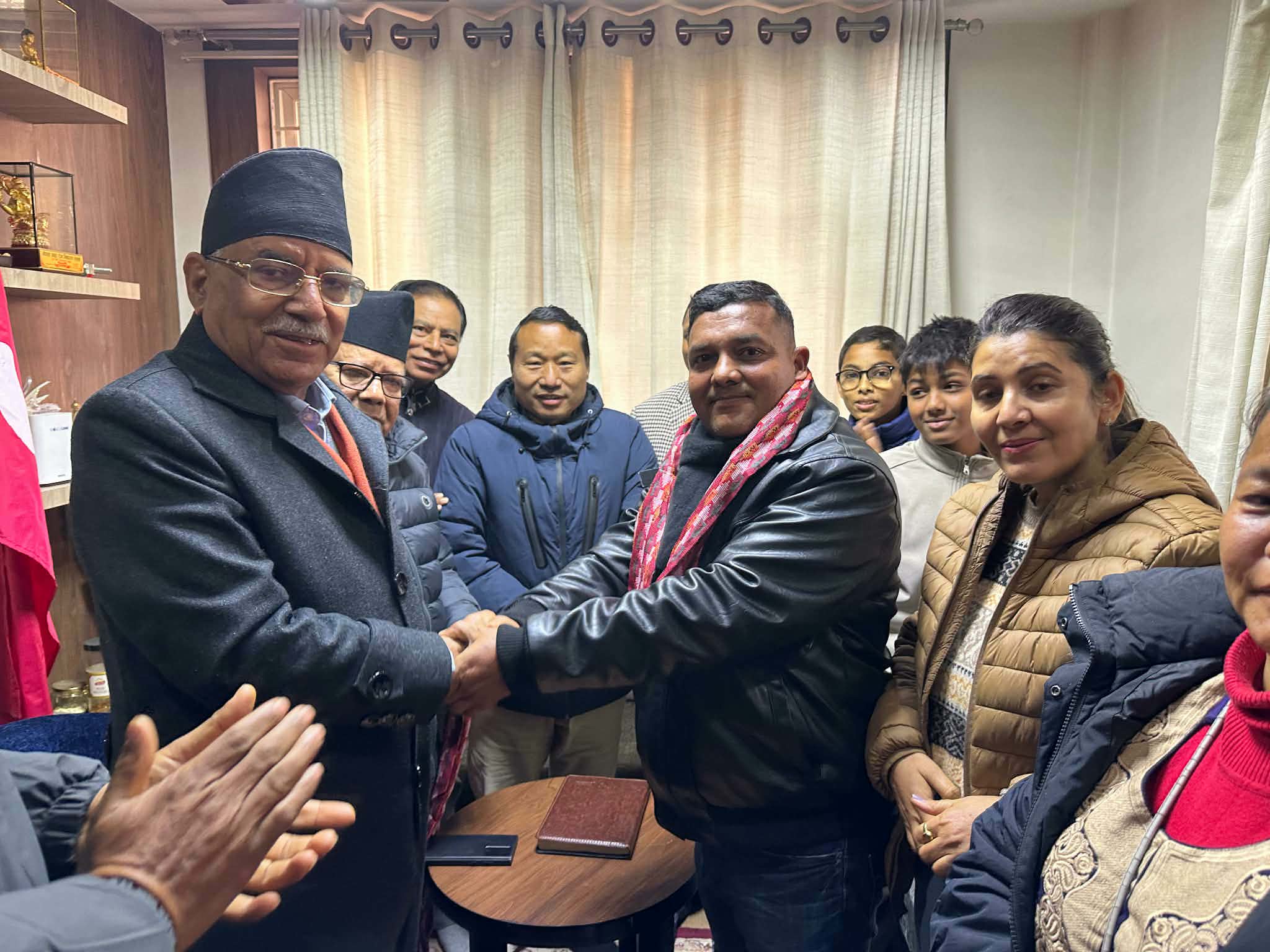   सन्तोष सुवेदीले छाडे विप्लवको साथ