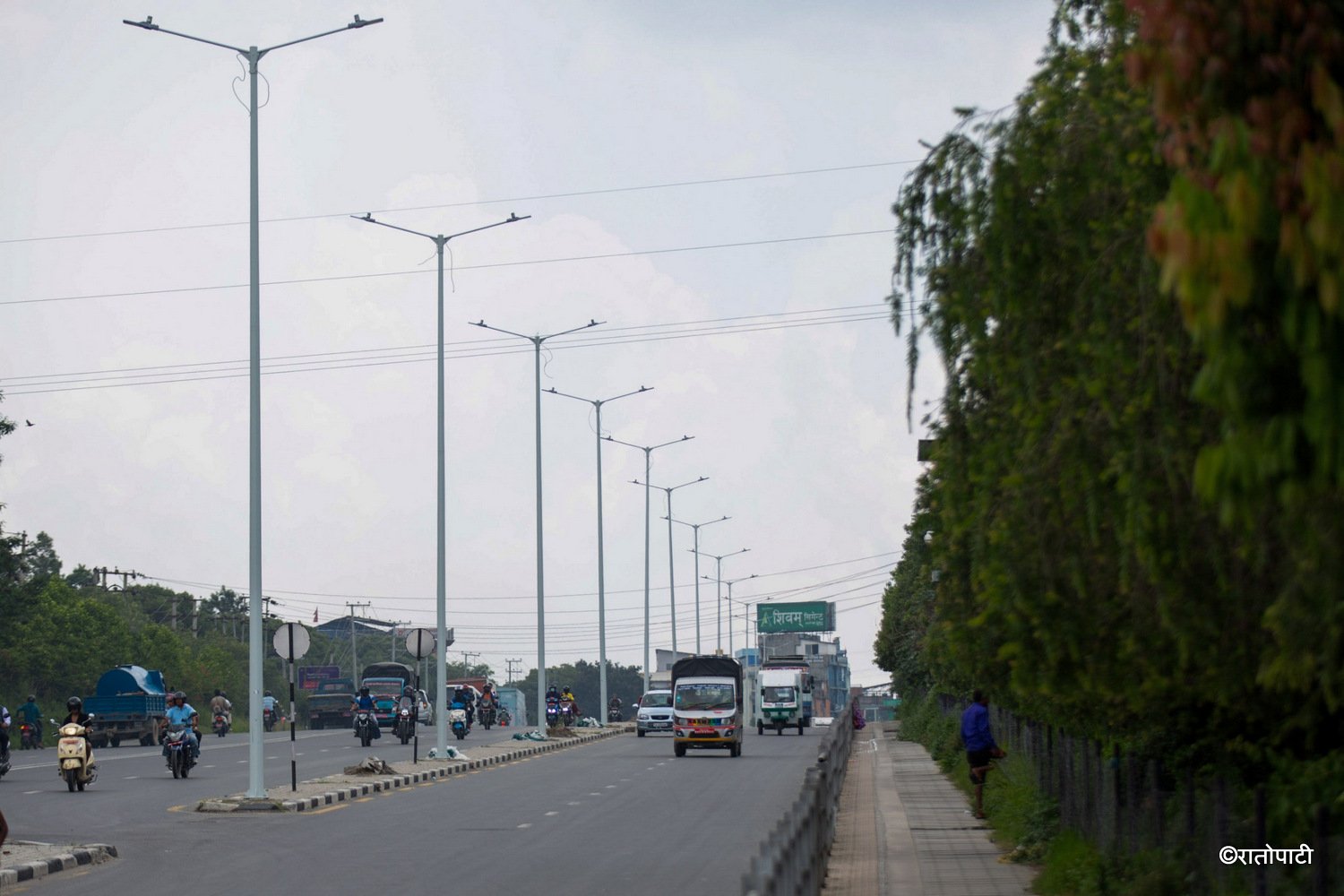 16-Ring road_Street light_-2027
