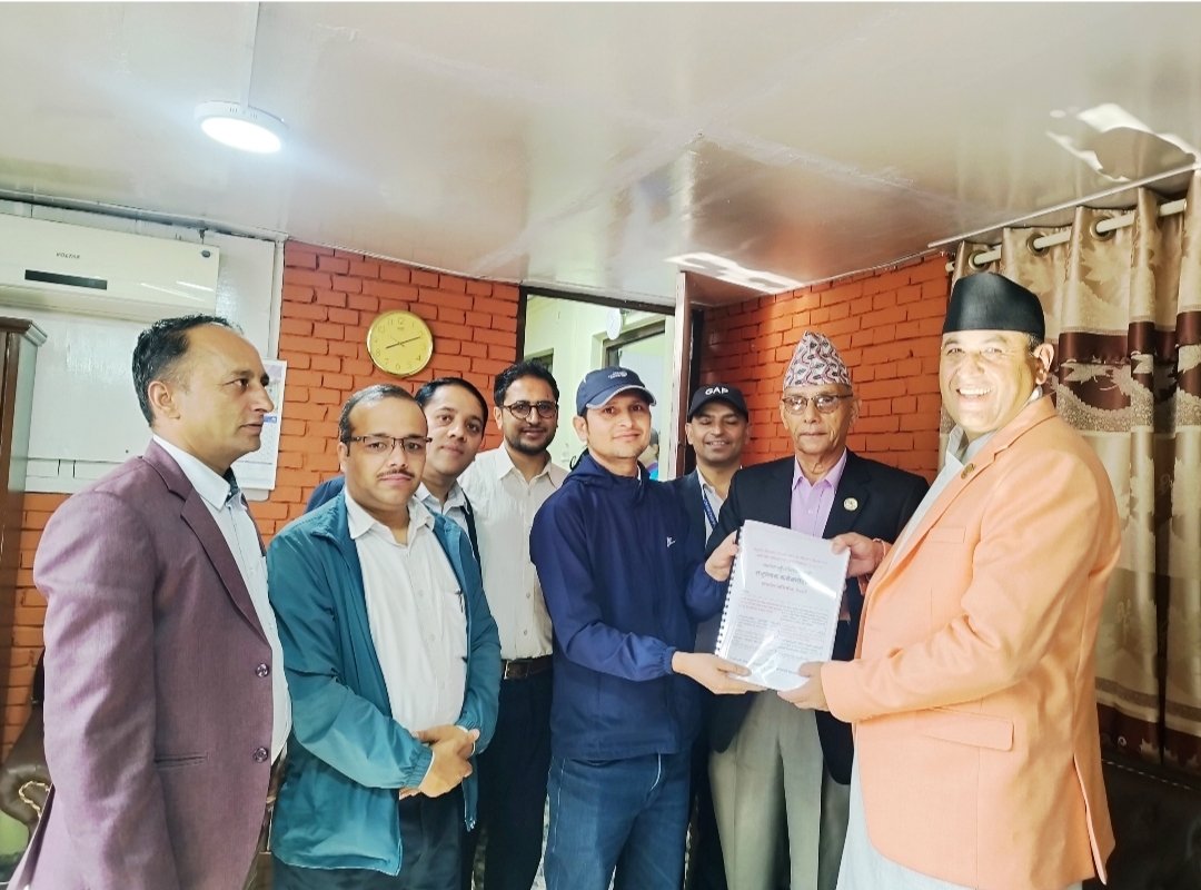   विभिन्न माग राखी कर्मचारीले बुझाए समितिमा हस्ताक्षर