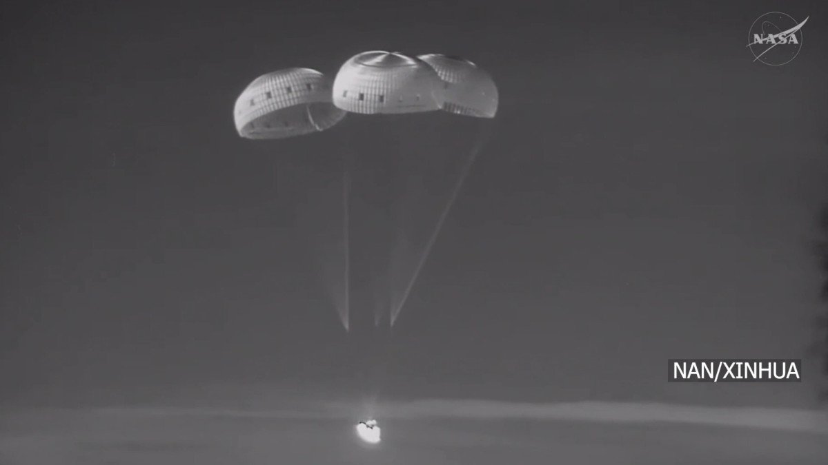 Four Astronauts Return Safely to Earth Following 10-Day Lunar Mission