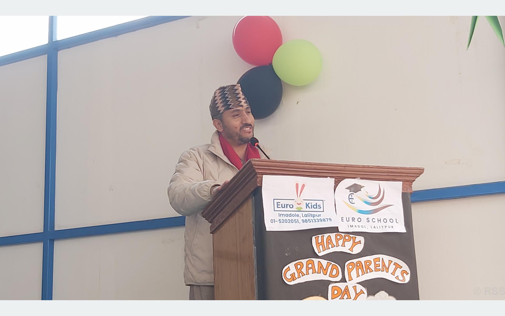   'फागुन २१ गते सकारात्मक परिवर्तन ल्याउन सक्ने व्यक्तिलाई मतदान गर्नुहोस्'