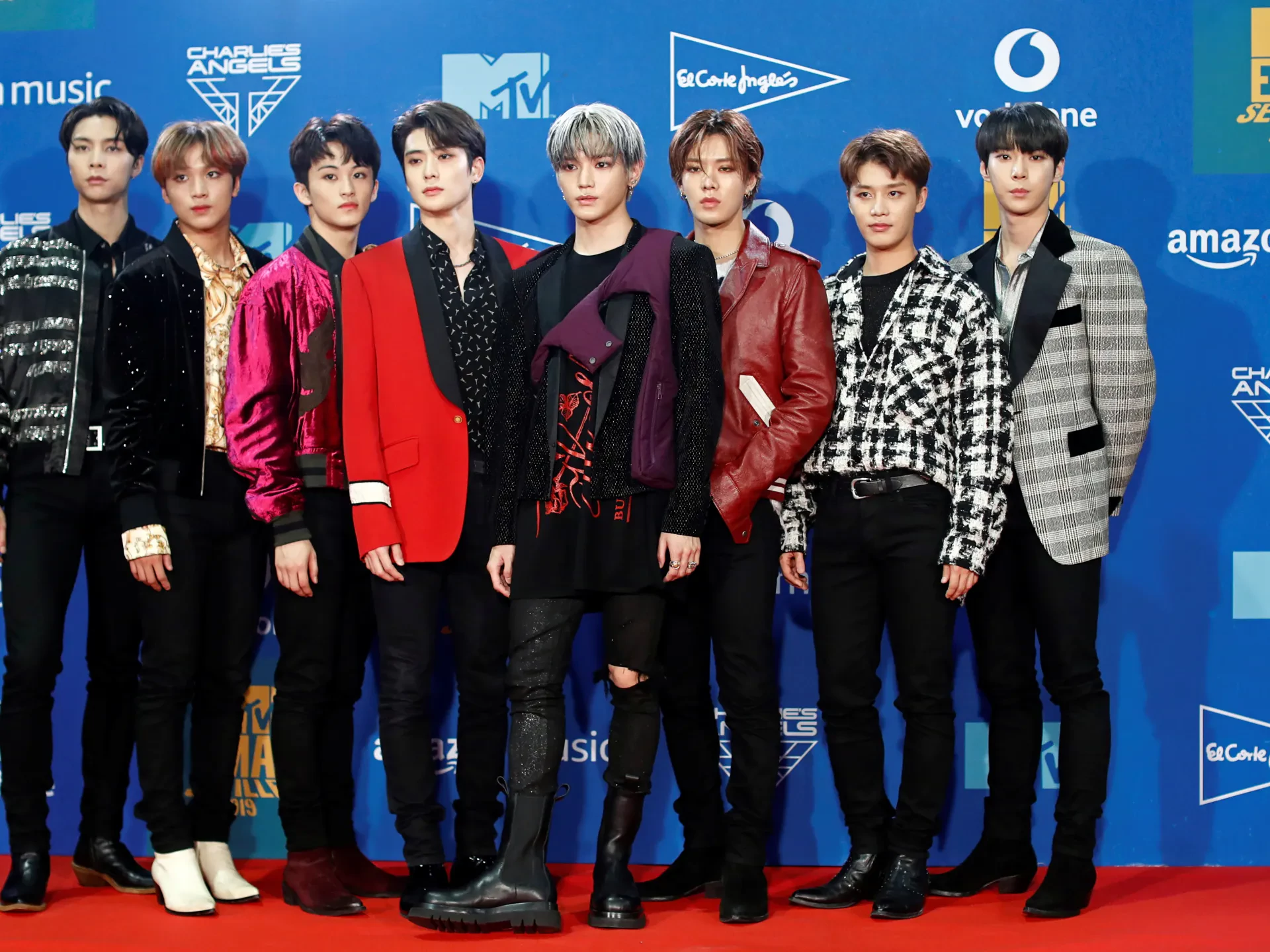2019-11-03T210756Z_861402799_RC17A7A120C0_RTRMADP_3_AWARDS-MTV-EUROPE-RED-CARPET-1-1724917750