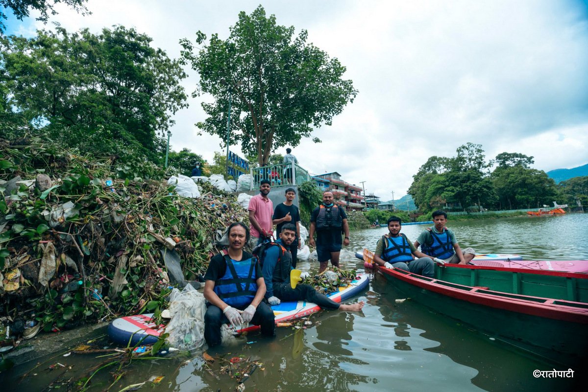 22-Phewa lake waste Managed_Nepal photo library21