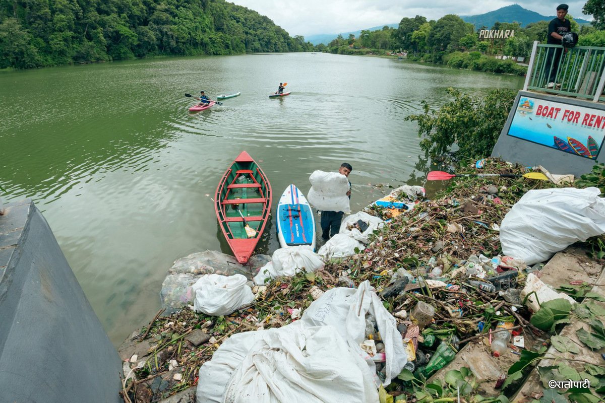 23-Phewa lake waste Managed_Nepal photo library22