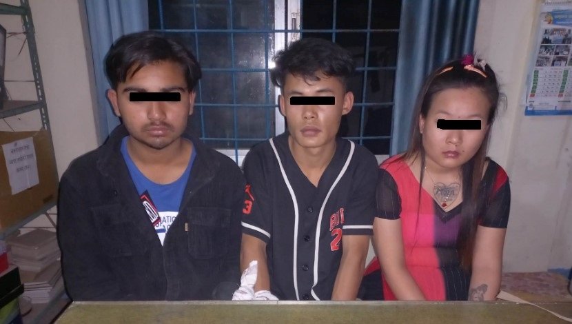 प्रतिबन्धित लागुऔषधसहित ३ जना पक्राउ