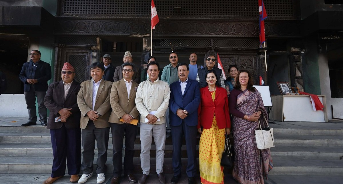 संस्थापन पक्षीय २५ केन्द्रीय सदस्यहरूले ७ बुँदे माग राख्दै बुझाए ज्ञापनपत्र