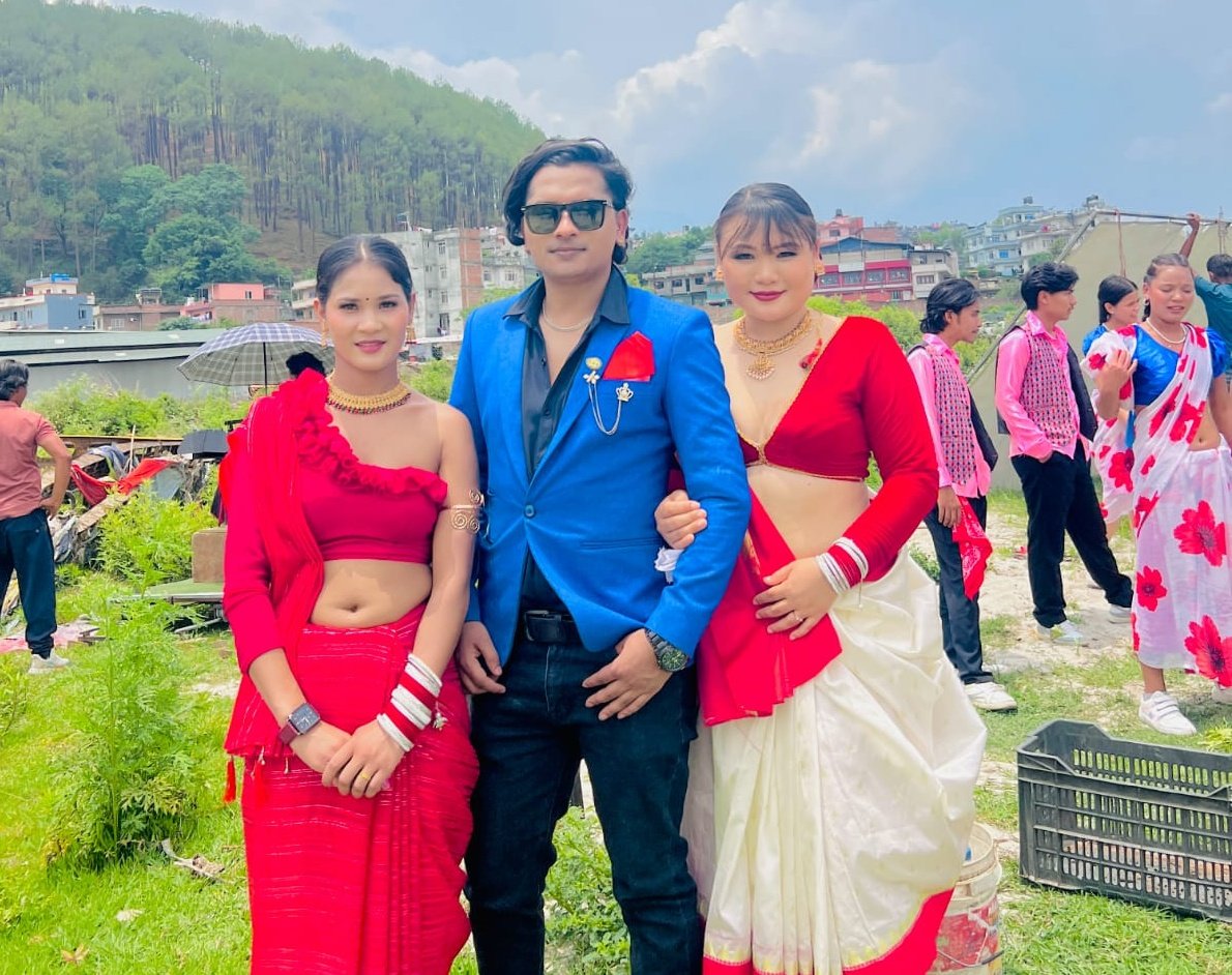 शान्तीश्री परियार र धिरज कोइरालाको स्वरमा ‘सिङ्गै जोबन दिन्छु’ सार्वजनिक
