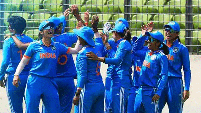 एसियाली खेलकुद महिला क्रिकेट : बंगलादेशलाई हराउँदै भारत फाइनलमा