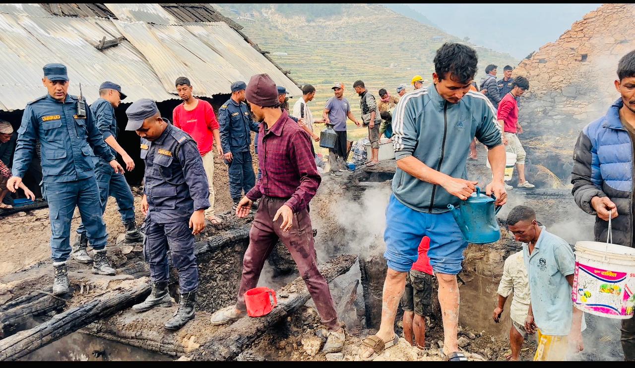 कालिकोटको जुविधामा आगलागी हुँदा तीन घर जले