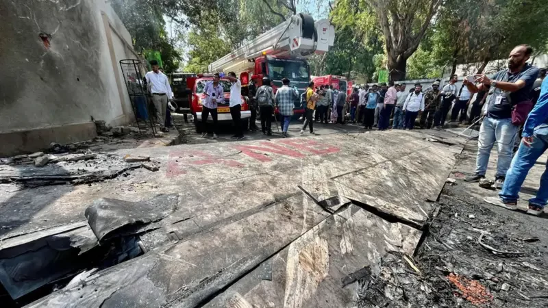 टाटा समूहले अहमदाबाद विमान दुर्घटनाका मृतकका परिवारलाई  १–१ करोड रुपैयाँ दिने