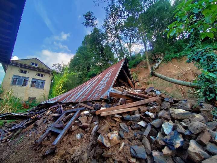 बाढी प्रभावित स्थानीय तहलाई काठमाडौँ महानगरले २०/२० लाख रुपैयाँ अनुदान दिने