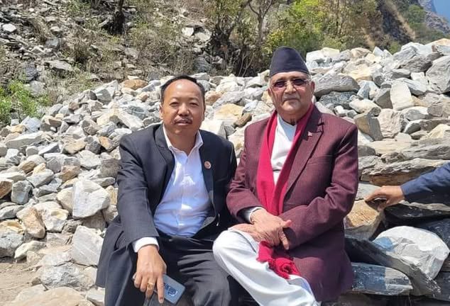   यस कारण अर्को कार्यकाल पनि ओलीकै नेतृत्व आवश्यक छ