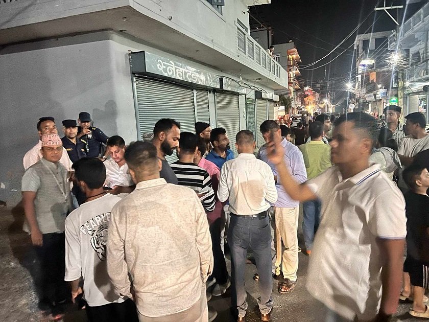 रास्वपाका कार्यकर्ता भन्छन्– सर्वोच्चको आदेश  स्वीकार गर्छौ तर दुःखी छौँ