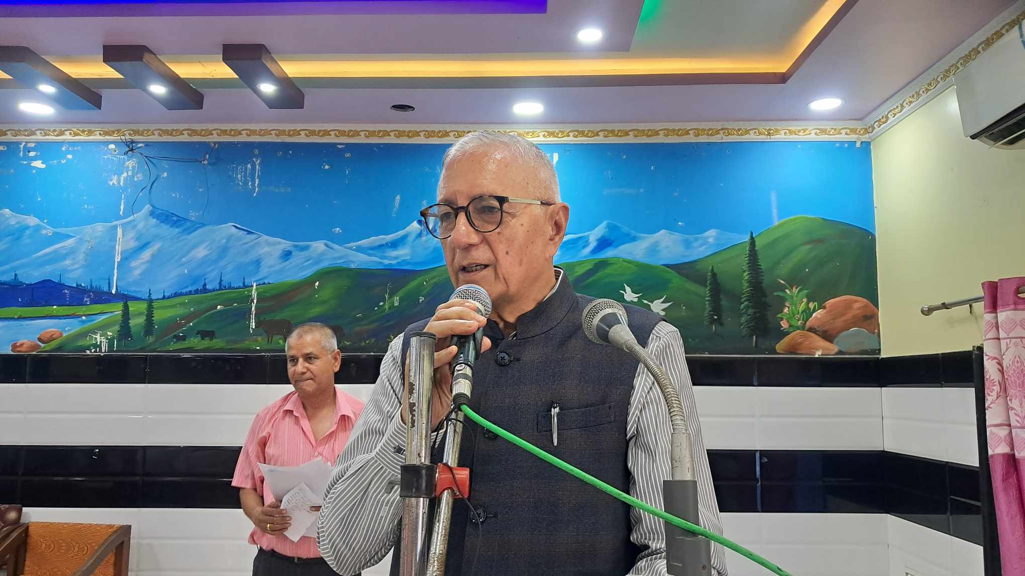 प्रधानमन्त्रीको अभिव्यक्ति निरंकुशताको सुरुवात : शेखर कोइराला