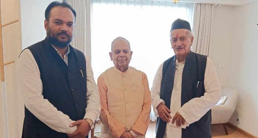 भगतसिंह कोसियारी र महन्थ ठाकुरबिच भेटवार्ता