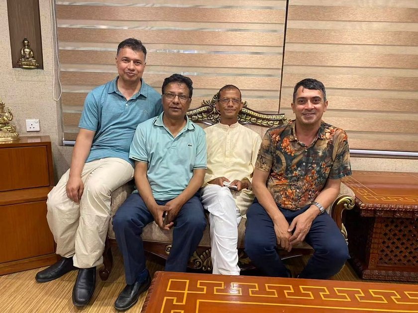 एकीकृत समाजवादीका यी नेता किन गए चीन ?