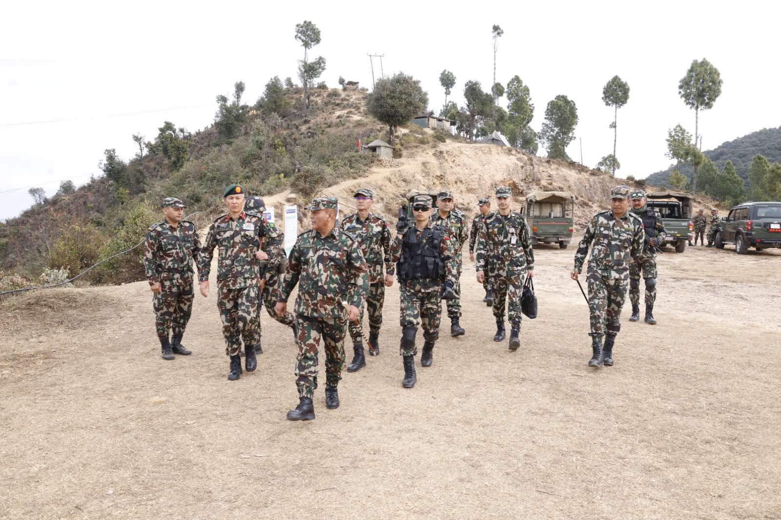 प्रधान सेनापतिद्वारा सुदूरपश्चिम पृतना अन्तरगतका युनिटहरूको निरीक्षण