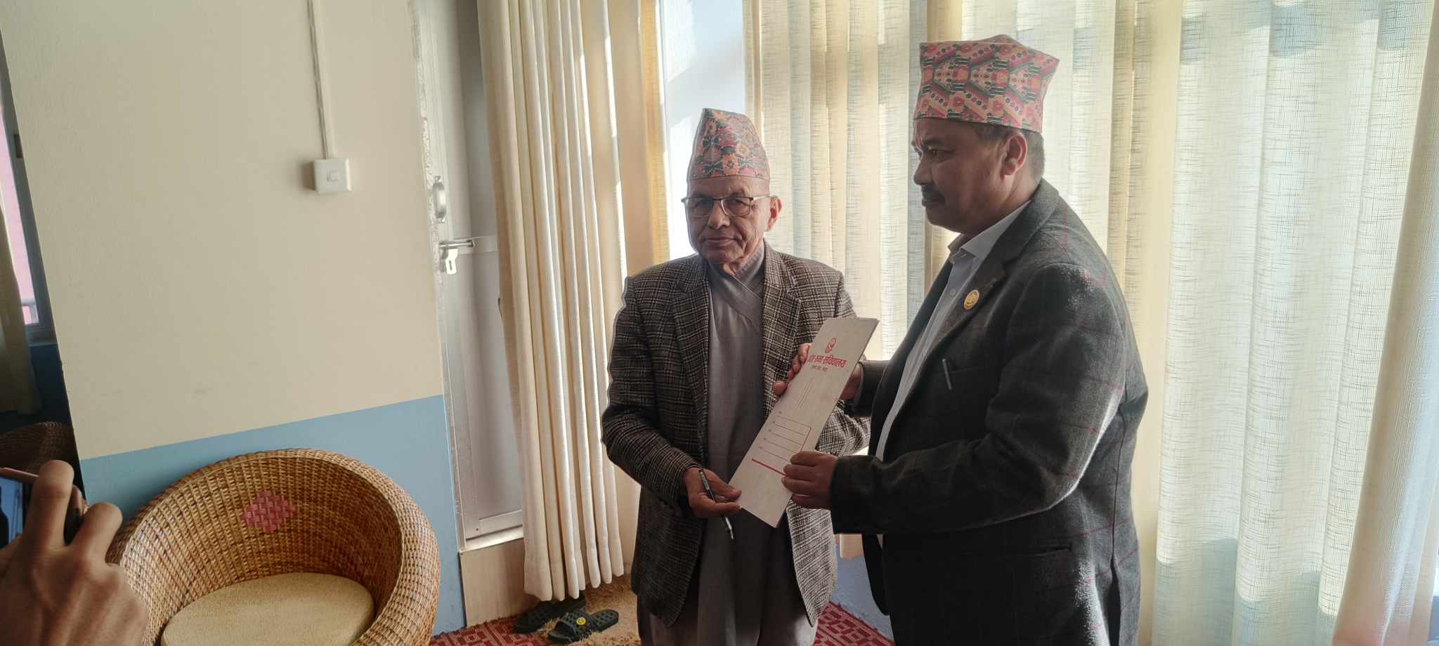 एमाले लुम्बिनीले बुझायो प्रदेश सरकारलाई ज्ञापनपत्र