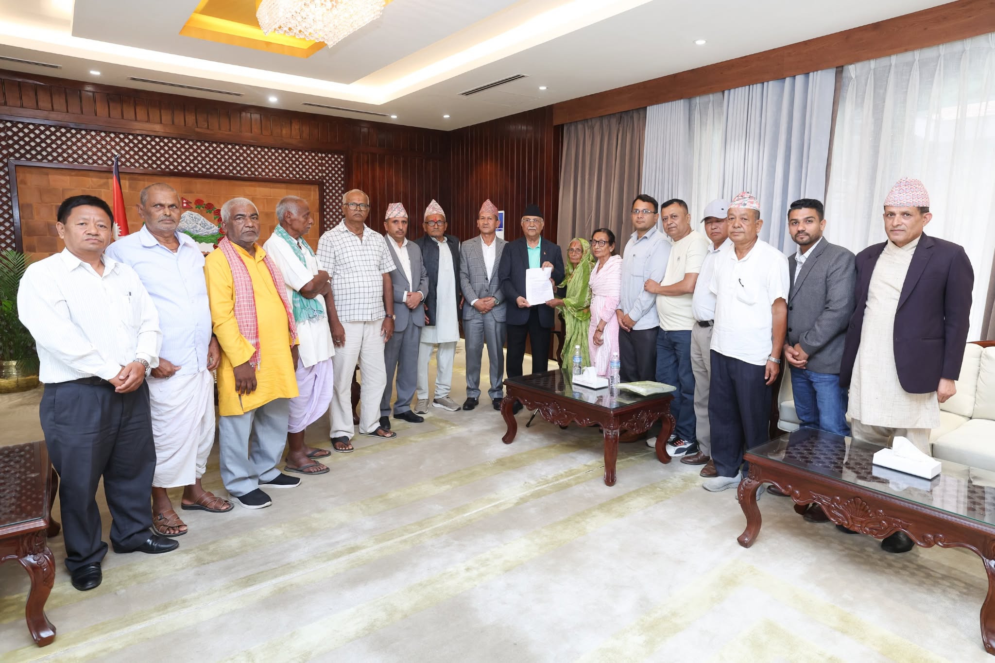   प्रधानमन्त्रीसँग कोशीटप्पु वन्यजन्तु आरक्ष विस्थापितको आग्रह– जग्गा सट्टापट्टा मिलाइदिनू