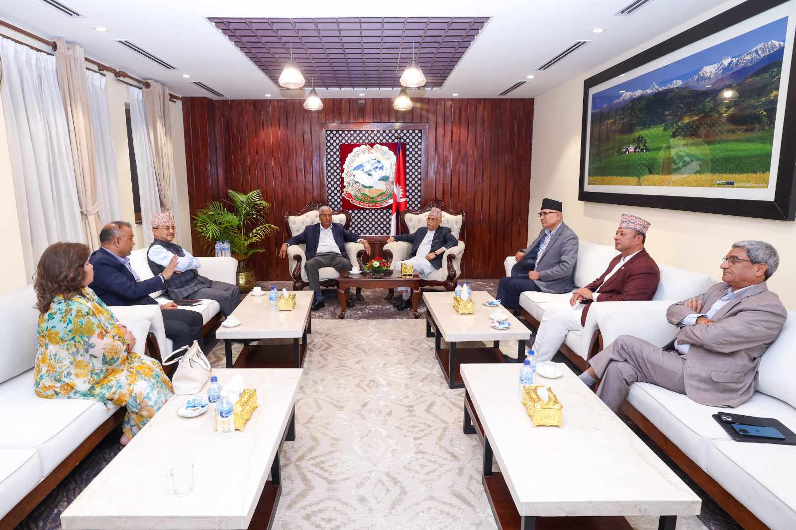बालुवाटारमा सत्तारुढ दलहरूबिच चार घण्टा छलफल, यी तीन विषयमा छलफल