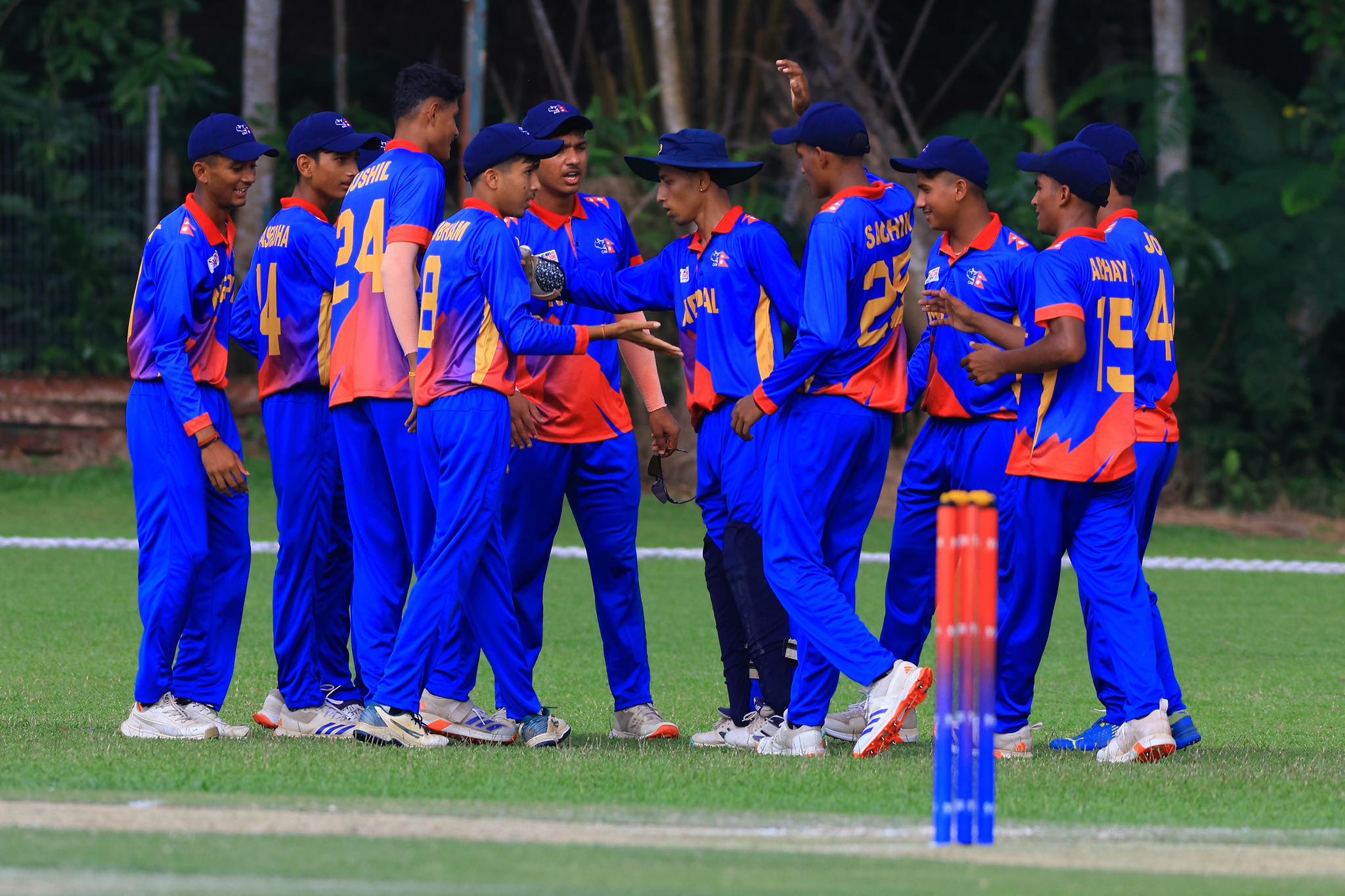   इन्डोनेसियामाथि नेपालको ३ सय ७० रनको शानदार जित, विपिन र प्रसिद्धको उत्कृष्ट प्रदर्शन