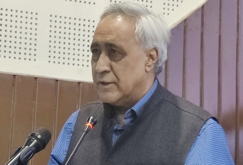   कांग्रेस बैठकमा चन्द्र भण्डारीको व्यङ्ग्य :  सभापतिजीले हँसिया धेरै बनाएर घाँस काटेनन्