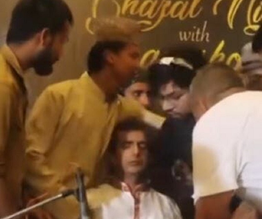   फिल्मका लागि सट दिँदै गर्दा थानेश्वर ढलेपछि...
