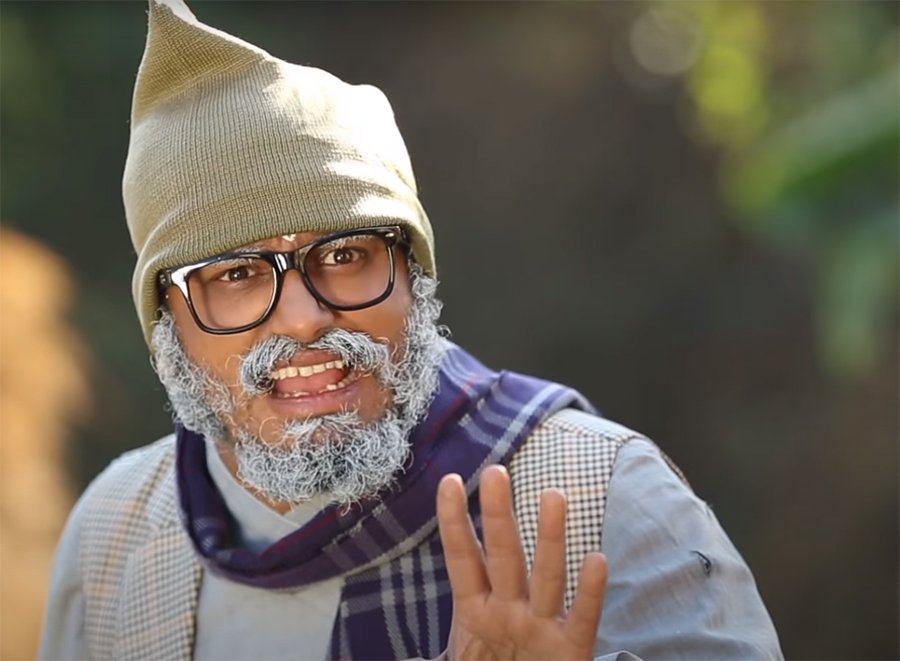   फिल्म निर्देशन गर्दै पाँडे
