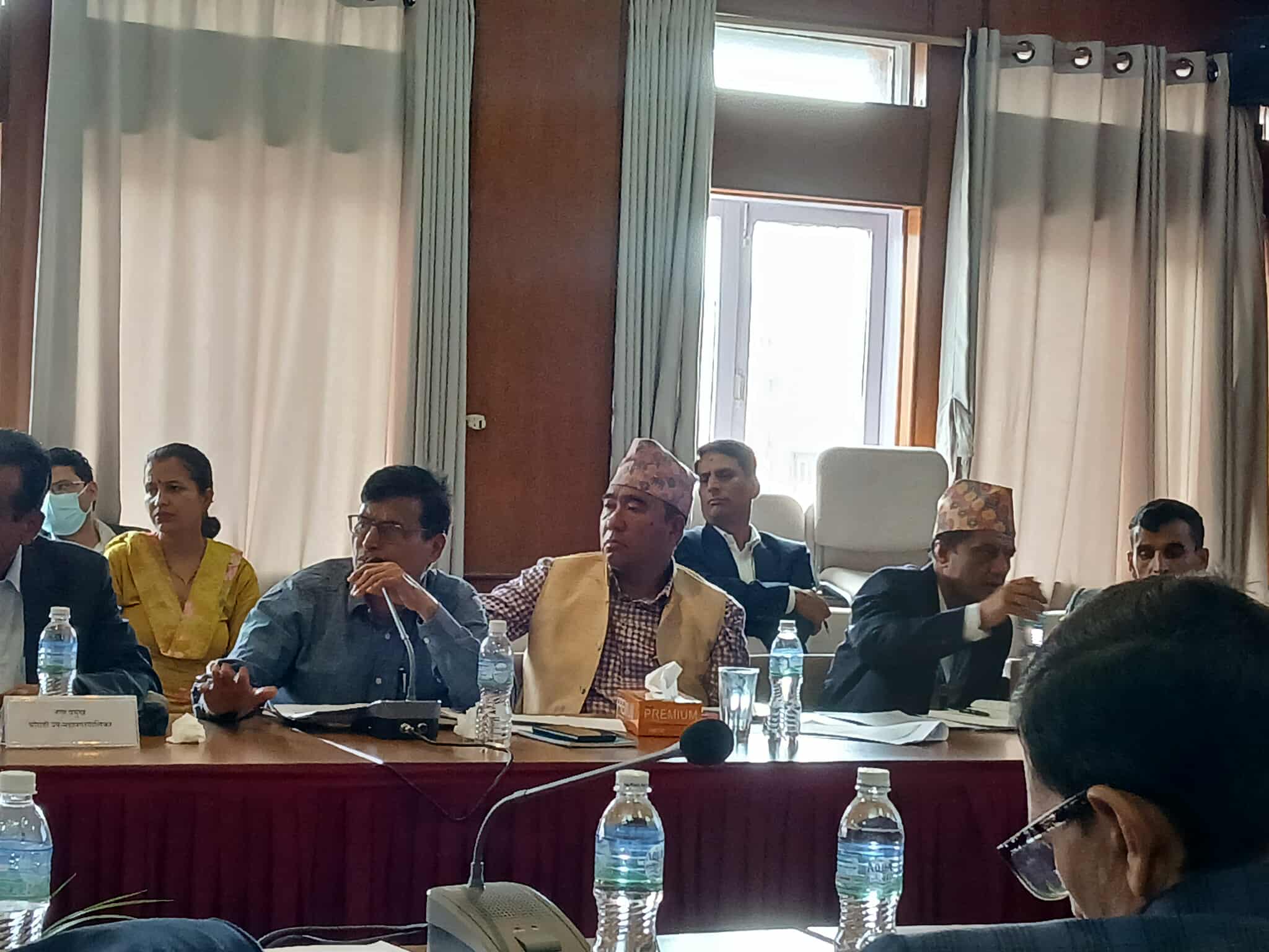   'सुदूरपश्चिम प्रदेशमा लाइसेन्स छाप्ने मेसिन खरिद गरेको छैन'