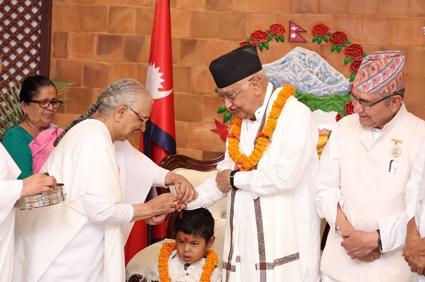   प्रधानमन्त्री ओलीले  बाँधे राखी