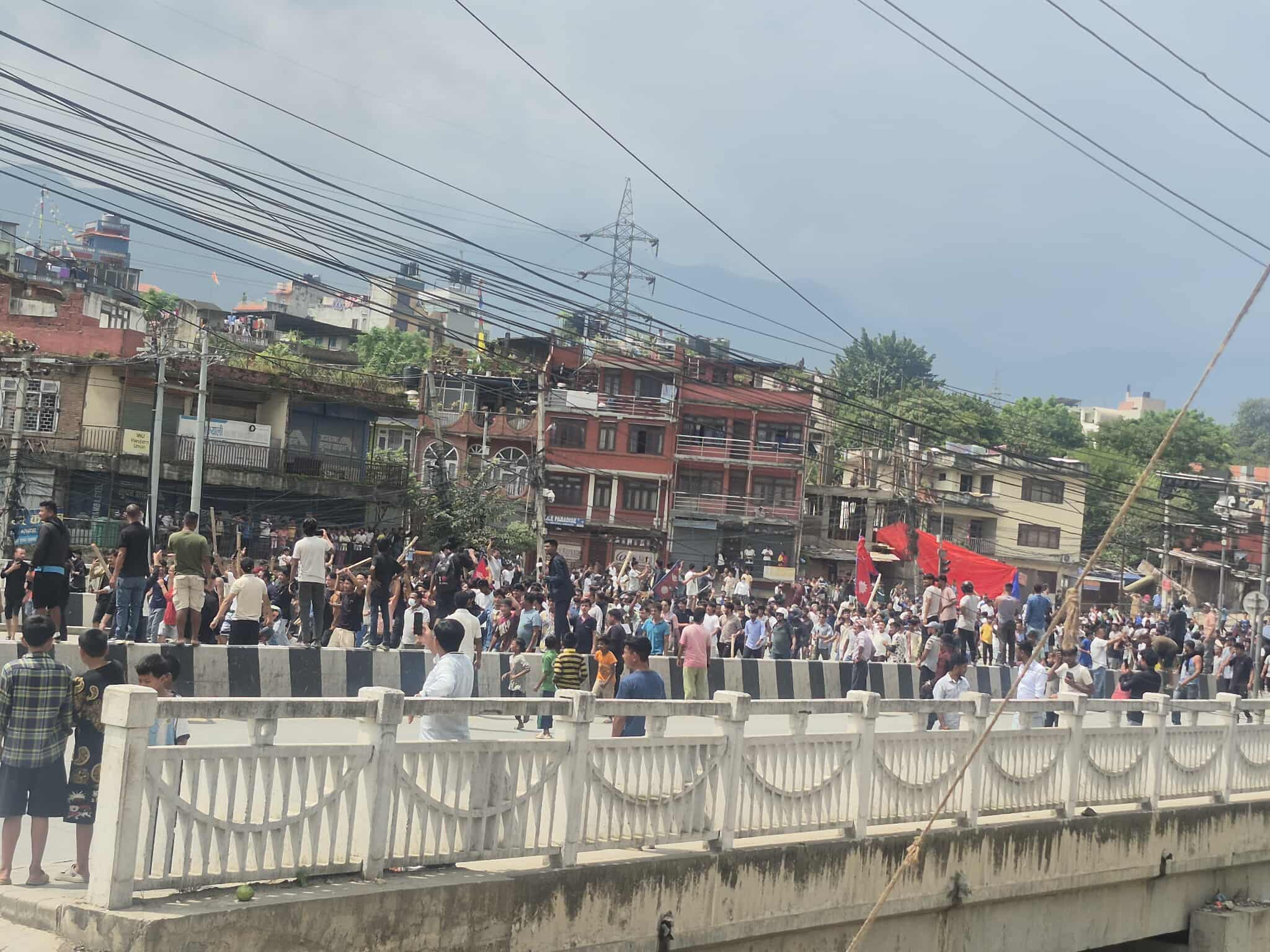 बल्खुमा एकीकृत हुँदै आन्दोलनकारी