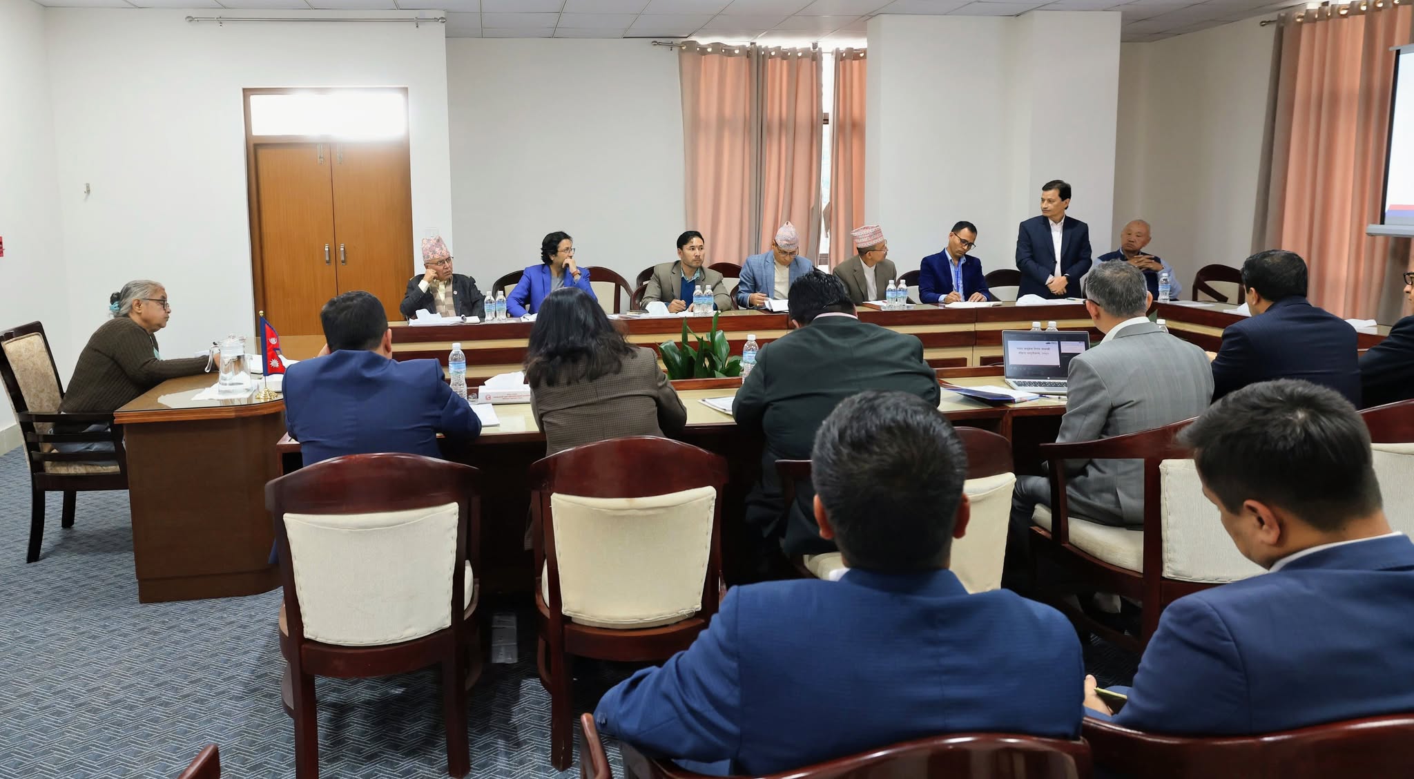वायु सेवा निगमको बेथिति अन्त्यका लागि प्रधानमन्त्रीको निर्देशन