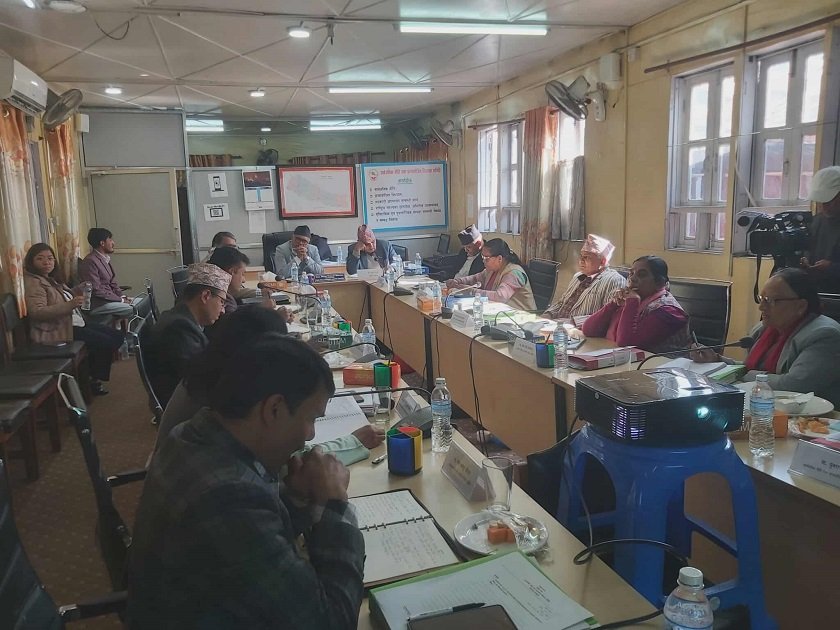   नेपालीलाई विदेश जान रोक्ने नाममा ‘रेन्ट सिकिङ’ मौलायो : महानिर्देशक तिवारी