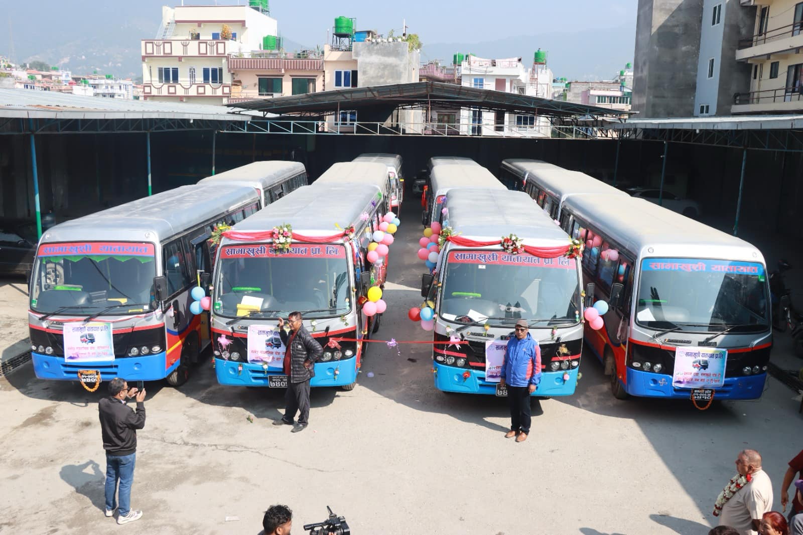 सामाखुसी यातायातले थप्यो ७ करोड खर्चेर १५ वटा बस