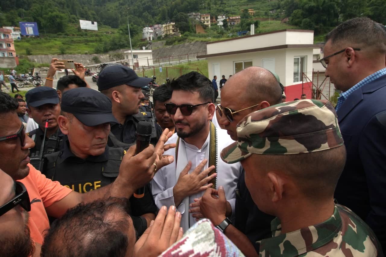 खानेपानी उपभोक्ताको माग सम्बोधन गर्ने पूर्वाधार मन्त्री लम्सालको आश्वासन