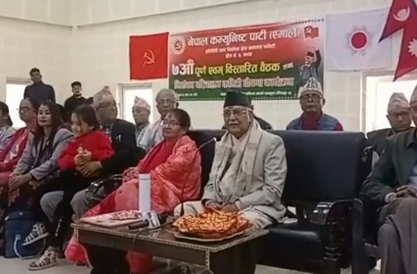 UML Chairman Oli Directs Cadre to Engage Voters Directly in Jhapa