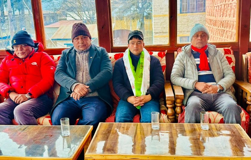   हुम्लामा फडेरालाई मितेरी नेपालका शाहीको समर्थन