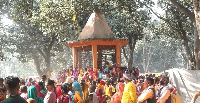 Participants in Mithila Madhyama Parikrama Celebrate Holi at Kanchanwan