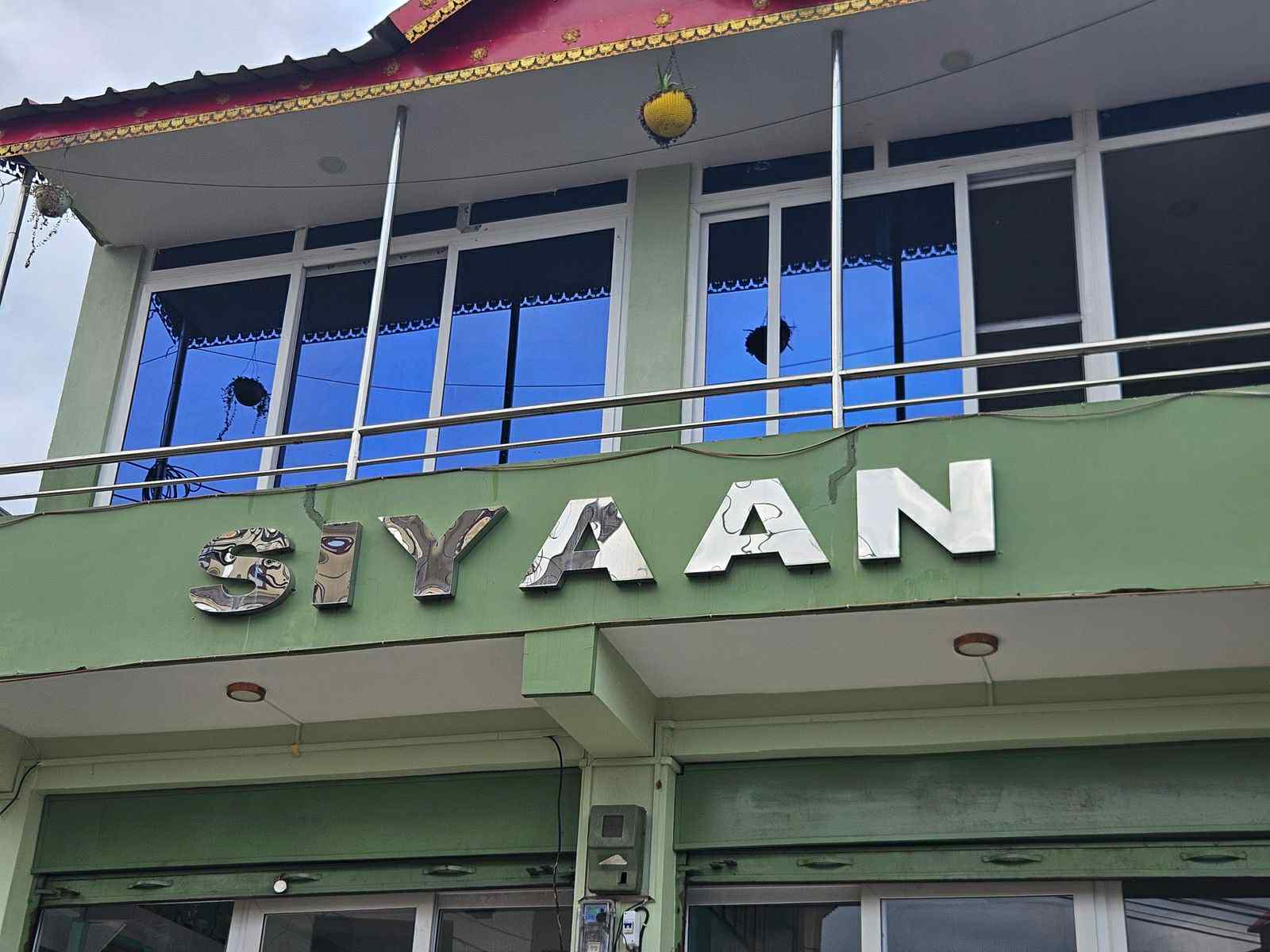 6