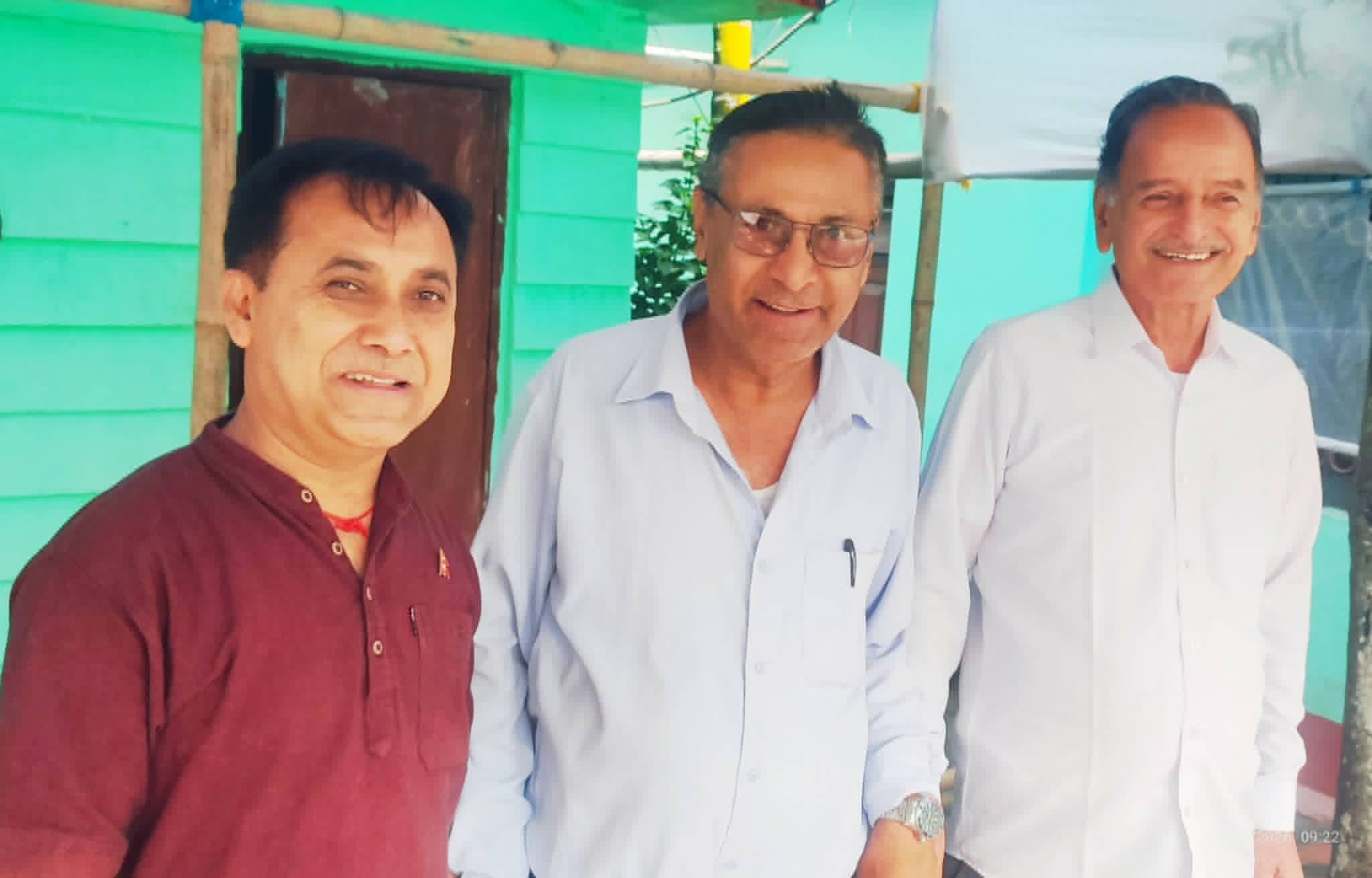 झापामा विश्वप्रकाश शर्मा र कृष्ण सिटौलाबिच छलफल