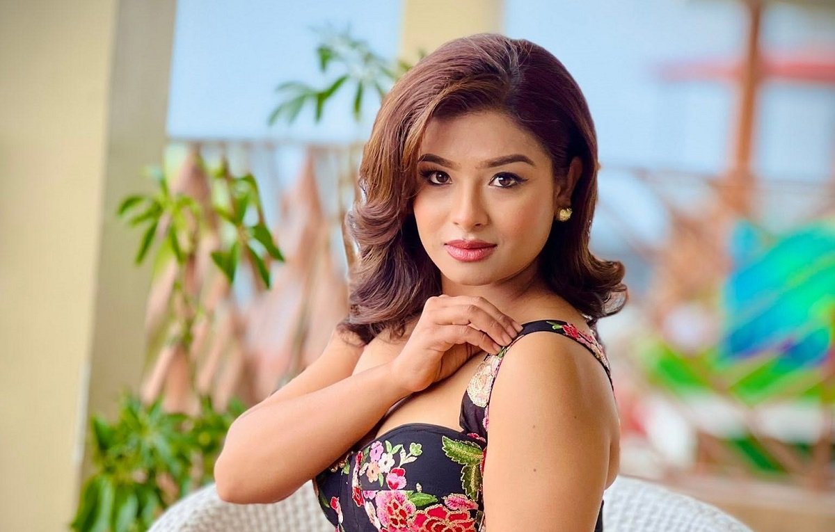 Samia Karki to Debut in Film 'Teen Tighre Kya Bigre'