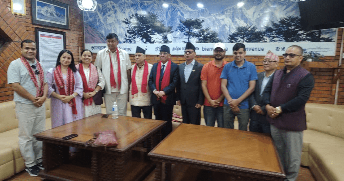 Former PM Pushpa Kamal Dahal 'Prachanda' and 5 Other Leaders Travel to Sri Lanka