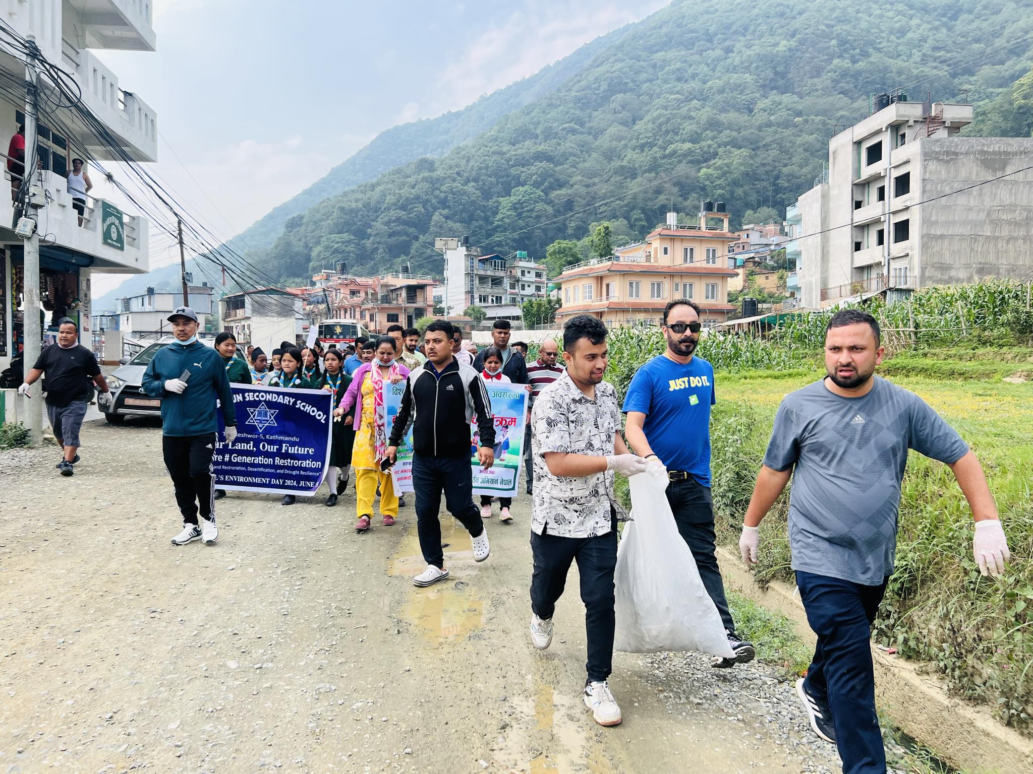 विश्व वातावरण दिवसको अवसरमा तारकेश्वरमा वृहत् सरसफाइ कार्यक्रम सम्पन्न