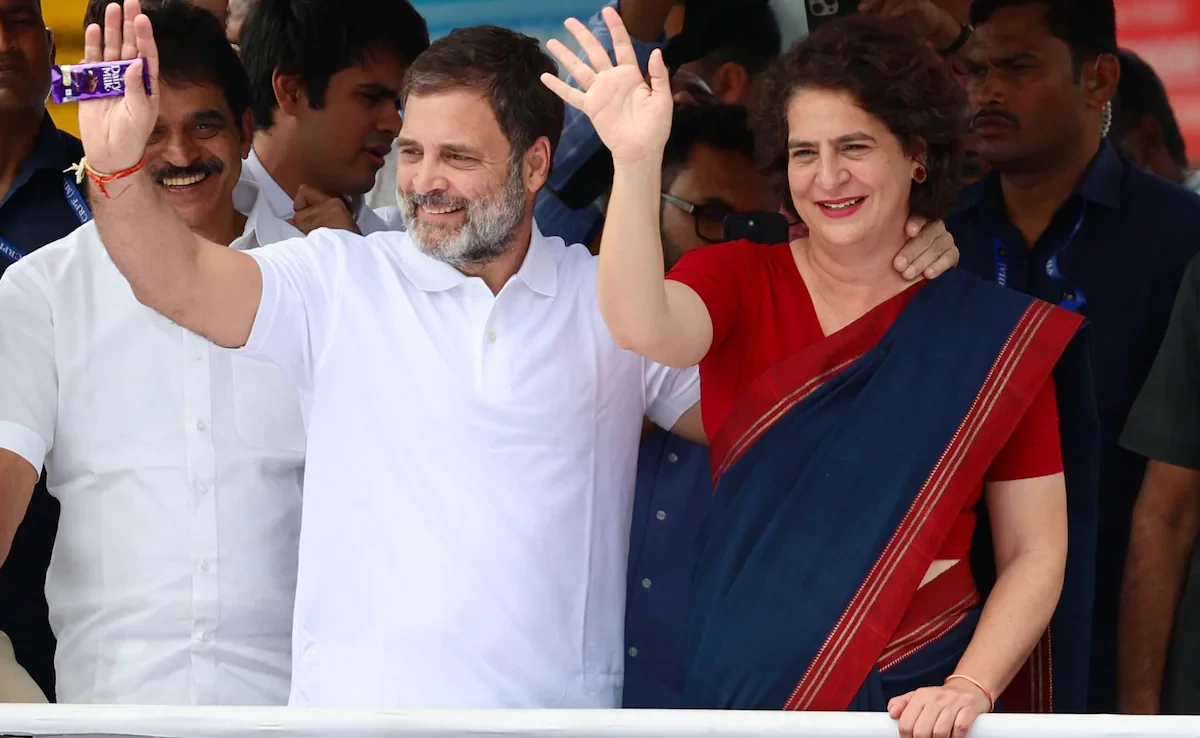 भारतका राहुल र प्रियंका गान्धीले गरे मोदी निवासबाहिर प्रदर्शन