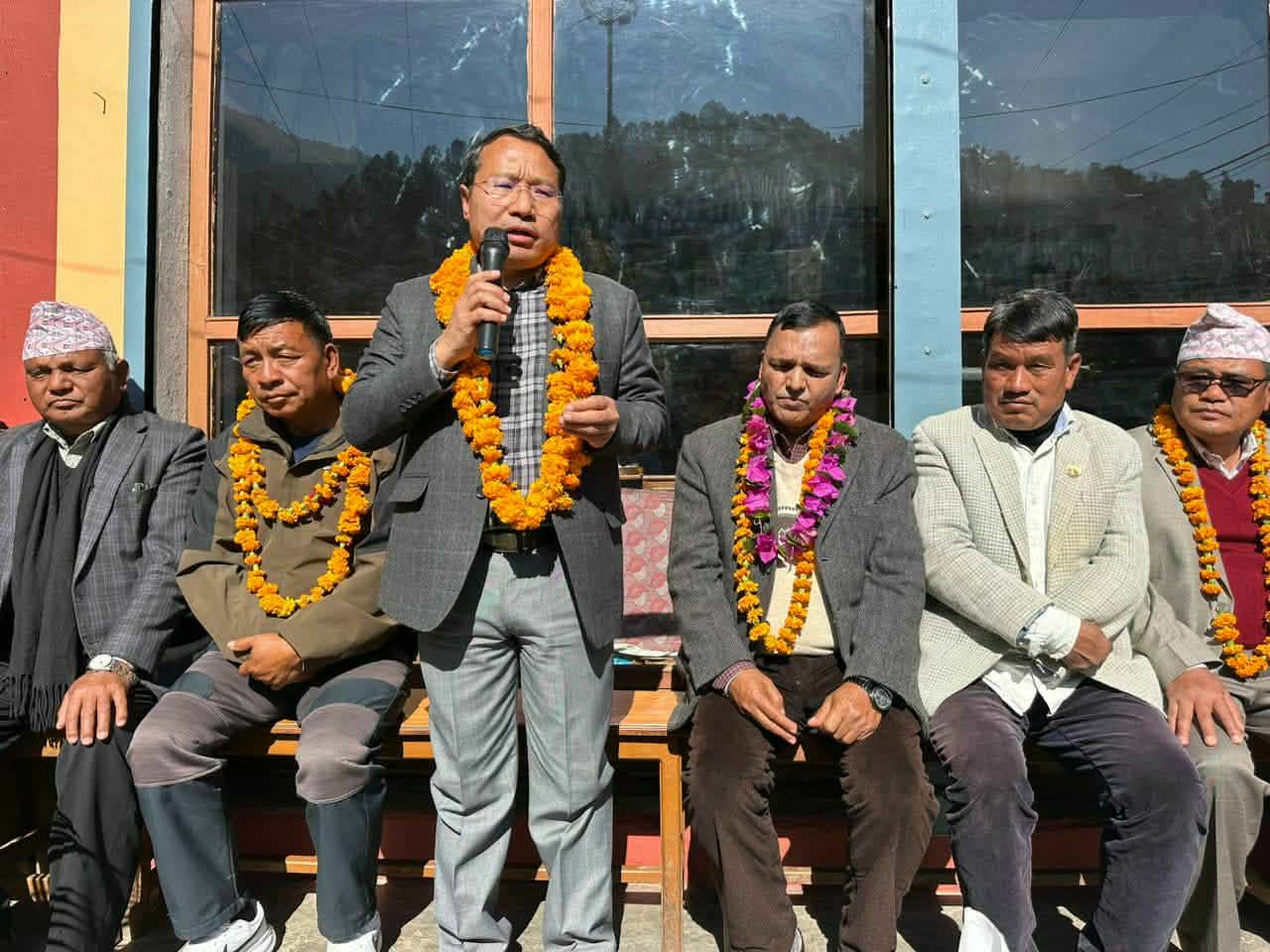   उम्मेदवारी दर्ता गराएपछि वर्षमानले भने- २४ भदौको विध्वंसमा विदेशी शक्तिको घुसपैठ थियो