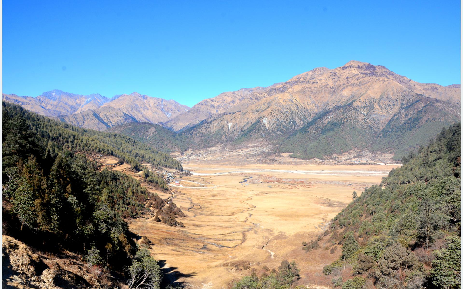   विकासको अगुवाइ गर्ने नेतृत्व पर्खिरहेको बागलुङ