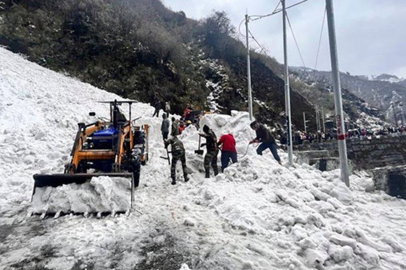 सिक्किमको हिमपहिरोमा परी तीन जना नेपालीको मृत्यु