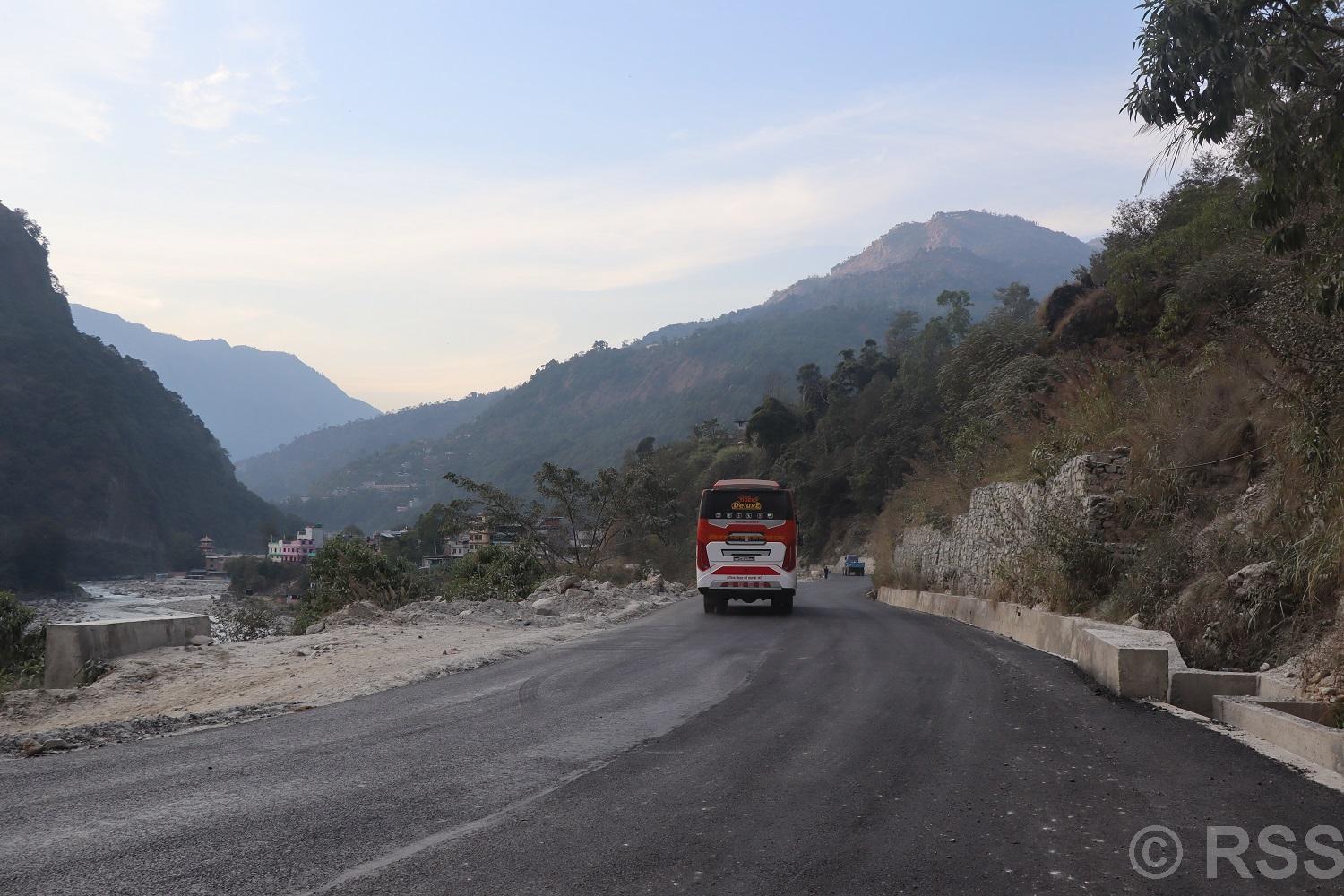   मालढुङ्गा–बेनी सडकः स्तरोन्नतिपछि यात्राअवधि छोटियो