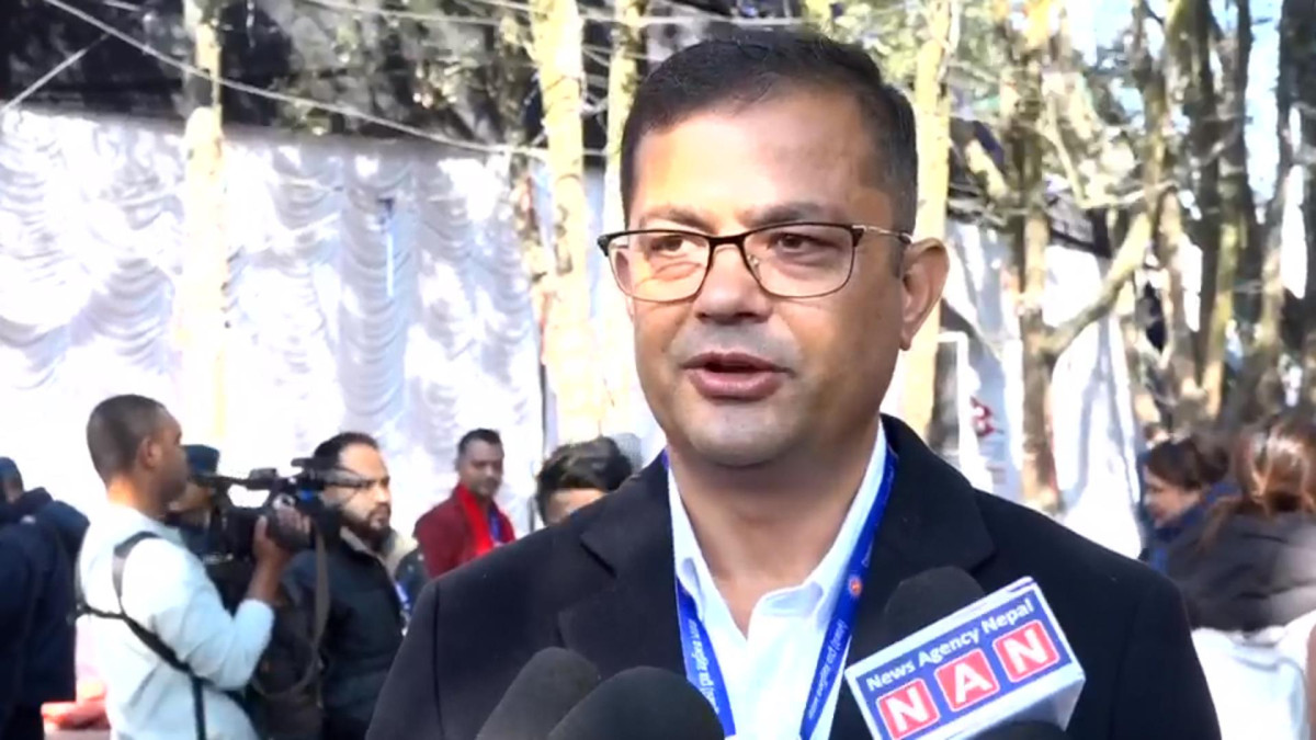 राष्ट्रियताको रक्षा गर्न ओलीको विकल्प छैन :  पदम गिरी