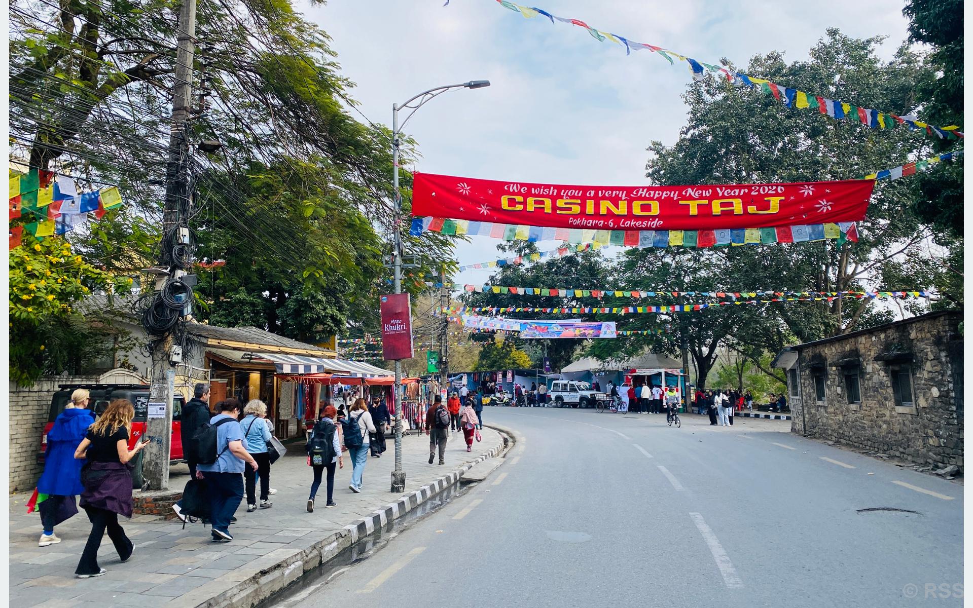   ४० हजार पर्यटक थेग्न सक्ने क्षमता भएको पोखरामा यस्तो छ नयाँ वर्षको तयारी